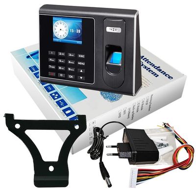 Gli impiegati perforano l'orologio marcatempo biometrico da tavolino dell'impronta digitale