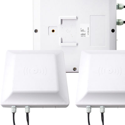 Controllo di accesso della carta di frequenza ultraelevata RFID della lunga autonomia di RJ45 RS485 960 megahertz di configurazione in antenna di 7 DBi